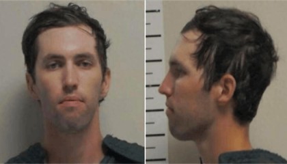 柯克被杀后，特朗普掀起复仇行动，48小时内，“追杀名单”出炉