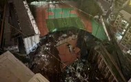 男生学校打篮球时感觉地在抖动，5小时后操场在30秒内轰然坍塌
