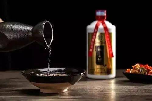 白酒概念股票大涨，市场复苏信号明显，抓紧布局！
