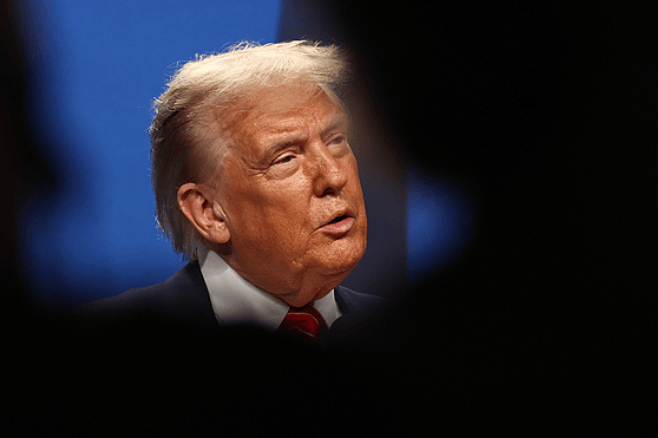 比尔・盖茨笑容满面，中美这次终于谈成，加州州长怒斥特朗普：特朗普只会帮助中国