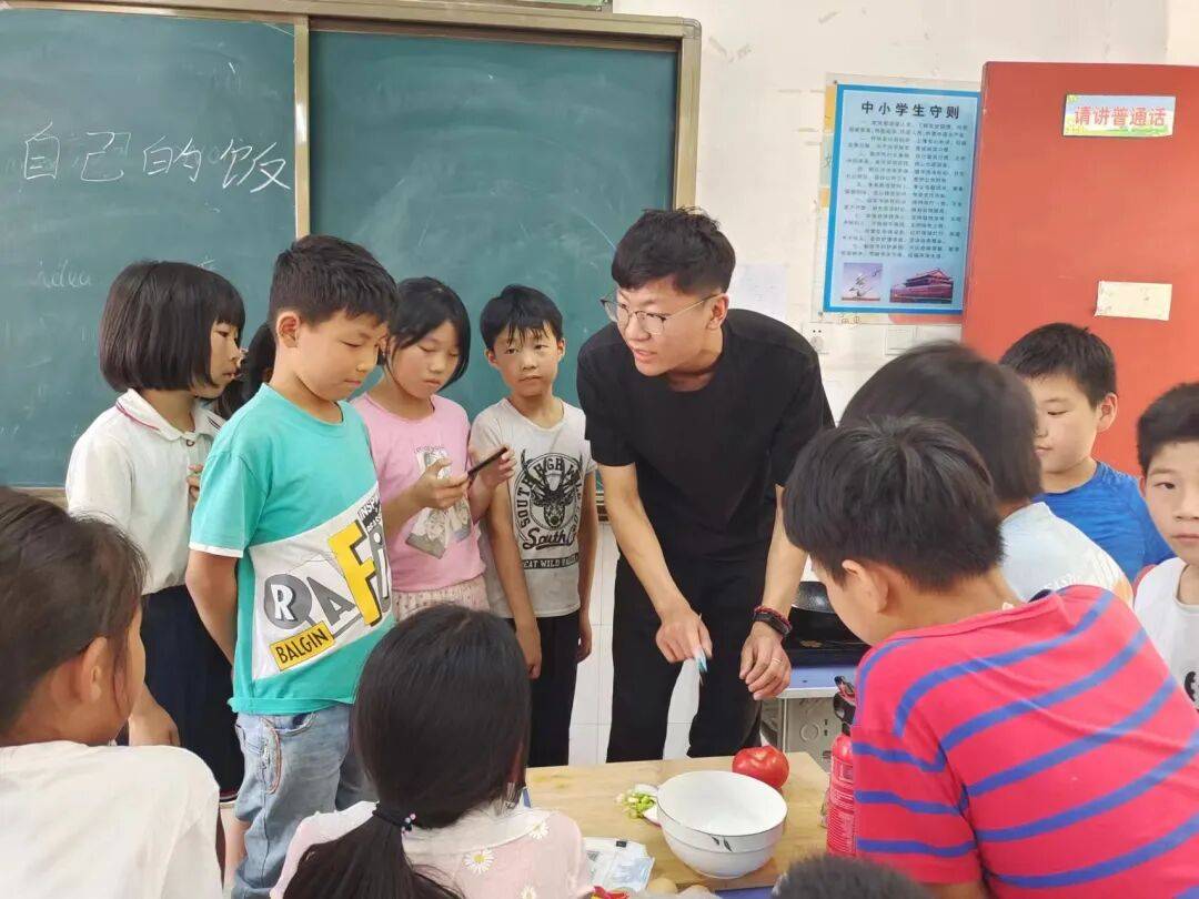 “特”别有爱，坚守“岗”位！一起来听6位特岗教师的温暖讲述→