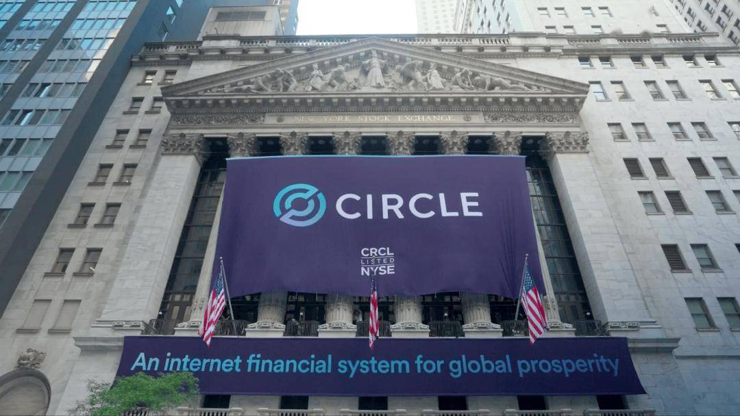 香港稳定币发令枪响!8月生效10月发牌,热潮下仍需冷思考